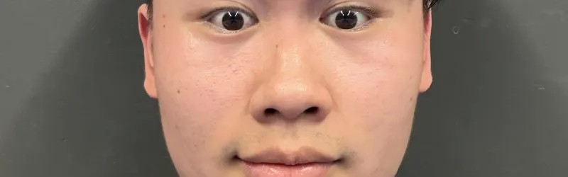 世界杯官网直播入口下载-羽毛球、吃饭和猫咪，Wei分享日常和自拍照：🏸🍛🐈