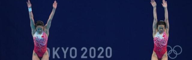 世界杯移动端直播-为彼此戴上闪耀的金牌 施廷懋与王涵赛后感慨万千