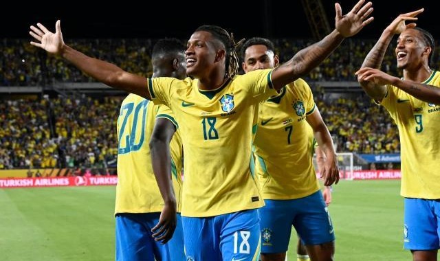 3-1巴西复仇克罗地亚，安切洛蒂的变阵与新人崛起|世界杯|达尼洛·桑托斯|费尔南多-桑托斯|若昂·菲利克斯|佩德罗-桑托斯_新浪体育_新浪新闻